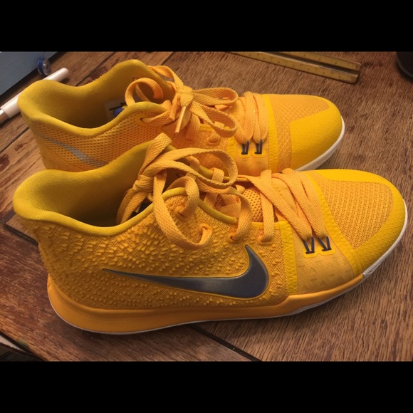 kyrie mac and cheese